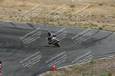 media/Apr-20-2025-AHRMA (Sun) [[393a79c373]]/Race/Group 10/Turn 4b/